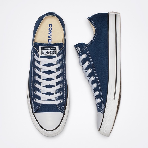Converse Navy Chuck Taylor All Star Low Top, Women's 6, Men's 4 - Picture 1 of 11